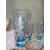 Набор из трёх стаканов из купоросного стекла