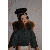 Продам новую КУРТОЧКУ для куклы Барби, - машинный самошив, сидит весьма аккуратно. Сама кукла, как и её головной убор в стоимость не входят. Пересыл по почте платный!