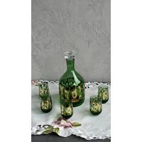 Набор для подачи крепких напитков на 5 персон, украшенный геометрическим декором, Bohemia Glass, цветное стекло, золочение, Чехословакия, 1960-1980 гг.