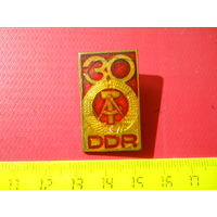 Значок ГДР 30.