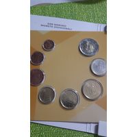 Сан-Марино  1, 2, 5, 10, 20, 50 евроцентов 1 , 2 евро 2017 г ( Официальный набор монет в буклете )