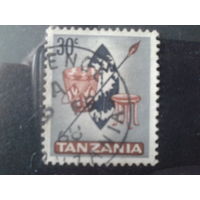 Танзания 1965 Стандарт, копье, щит, барабан