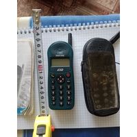 Телефон мобильный Philips с документами