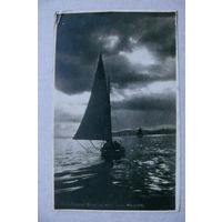 Мясников (фото), Владивосток. Вечер на море; 1939, подписана (изд. Хабаровск).