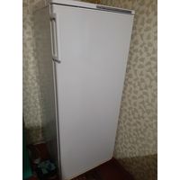 Однокамерный холодильник "Атлант" с морозильником внутри МХ-2823-80 (серия 28)