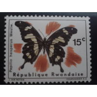 Руанда 1966 бабочка