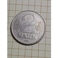 ГДР 2 марки 1975 года  А