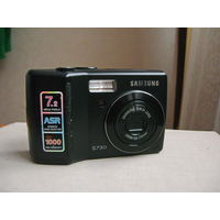 Цифровой компактный фотоаппарат Samsung S730
