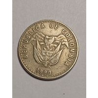 Колумбия 50 песо 1990 года .